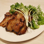 トンテキ食堂8 - 豚バラの味噌漬焼き(500円)