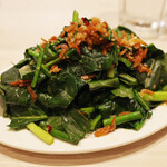 トンテキ食堂8 - ほうれん草とニンニクの芽の温サラダ(650円)