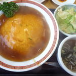 珍来 - 天津丼（スープ、サラダが付きます）