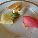 ラ・メール ザ クラシック - ランチ。カレーセットのデザート