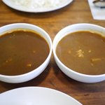 カレーの店 ボンベイ - 左：カシミール、右：インド