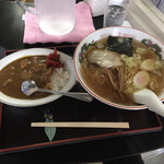 愛子 - 料理写真:ラーメン　ミニカレー