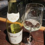 YAKITORI 燃 es - 一杯目のグラス白