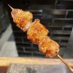 YAKITORI 燃 es - この脂の塊が堪りません！