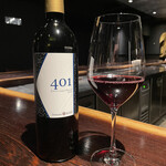 YAKITORI 燃 es - 八杯目のグラス赤