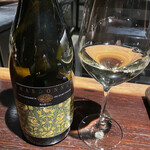 YAKITORI 燃 es - 二杯目のグラス白