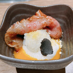 焼肉あきら - あきらの焼きすき
      トモサンカク