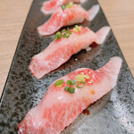 焼肉あきら - 和牛タテバラ炙り寿司