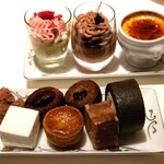 アピシウス - ミニャルディーズも久々にたっぷり頂戴しました。