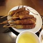 串かつ 玉家 - 味噌串カツ 1本80円