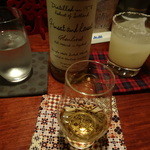 ＢＡＲ　ＯＬＤ  - グレンリベット２９年とソルティードッグのウォッカ抜き（要は塩付きのグレープフルーツジュース）