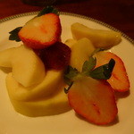 ＢＡＲ　ＯＬＤ  - フルーツ（洋梨と苺）