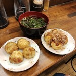 Takoyaki Ikayaki Hiroya - たこ焼き8個300円