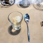 La Brianza - レモンとセージのソルベ。この頃の定番ですね。好みを問わないような皆さまご好評なのかしら。もちろん私も好きなお味です♪