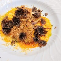 La Brianza - 岩手花巻石黒農場ホロホロ鶏リゾット黒トリュフ。もしかしてブリアンツァでリゾットはお初なのかも。ホロホロ鶏の旨みが濃くて玉子とかチーズでしょ、トリュフも芳醇に香っちゃうから美味しさ名残惜し過ぎる〜♡