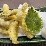 食彩厨房 甚兵衛 - めごち天ぷら