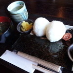 無上帑 - おむすび2個コーヒー付き1100円　2013/01/05