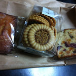 キャトルウール - フィナンシェ、ロメオ、パウンドケーキフルーツ