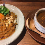 LAMP - チキン＆キーマ＆ポークビンダルー