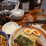 麺屋 悠 - 悠では珍しい、鶏チャーシュー