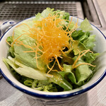 Daikanyama Yakiniku Kintan - 「 サラダ 」
                        さっぱりしたドレッシングがおいしくおかわりしてしまった。