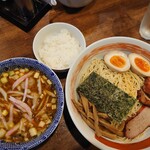 麺屋 悠 - カレーワンタンつけそば中盛（1050円）に味玉（100円）を付けた!