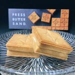 PRESS BUTTER SAND - 