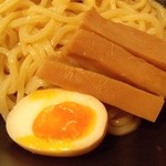 つけ麺 きらり - 角切りメンマと半玉～♪(^o^)丿