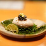 日本料理 たかむら - キャビアとトラフグの白子
