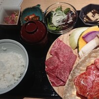 純和牛焼肉 無限亭。 - 