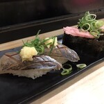 立ち呑み 彩りや - あじ（350円）ネギトロ（350円）