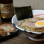 Nidaime Genkotsuya - ぎょうざ、ラーメン、ビール