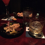 ジャガト カーナ - チャームと山崎ロック