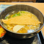 手打うどん けんどん屋 - ◎伏見稲荷神社で参拝した後はきつねうどんを食べたくなる。