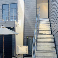 フィエルテ - 階段の先に待つ素敵なくつろぎ空間