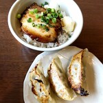 まっくうしゃ - ミニちゃーしゅう丼　ギョーザ