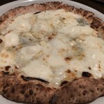 MILLE FIORI - 4種チーズのクリームソース　蜂蜜がけ