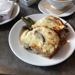 Buvette - 椎茸とチーズとベシャメルソースが合いますね