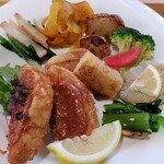 精進カフェ宙 - 料理写真:車麩のカツと数々の野菜のおかず♪