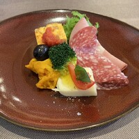 スミレオオサカ - 