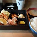 とり唐揚げ定食 ７００円