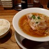 Ramen Ippaku - 蔵出し醤油ラーメン+白ごはん大