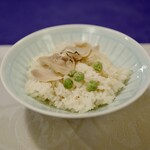 紀ノ国屋 - 私の朝食は蛤一個、貝から抽出されたコハク酸ナトリウムの味が濃く、凄くおいしい！