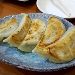 台湾料理 媽媽 - 自家製 焼餃子：420円