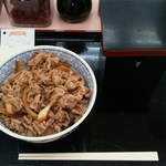 横浜家 - 牛丼（並）380円