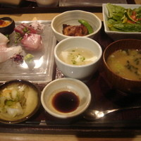 春秋ツギハギ 日比谷 - 