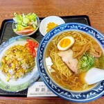 新新園 - ミニ炒飯・ラーメンランチ 680円