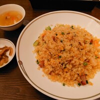 中国飯店 紫玉蘭 - 叉焼入り揚州炒飯