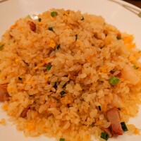 中国飯店 紫玉蘭 - 叉焼入り揚州炒飯