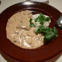 Russian Restaurant ROGOVSKI 銀座 - ビーフ・ストロガノフ